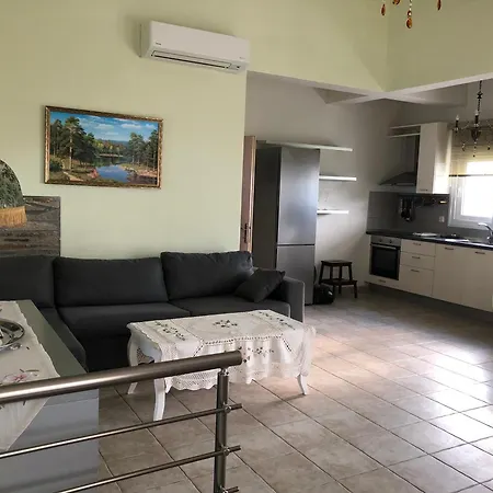 Villa Arhondula
