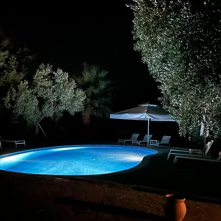 Villa Arhondula
