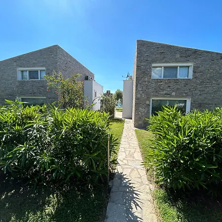 Arhondula Villa *