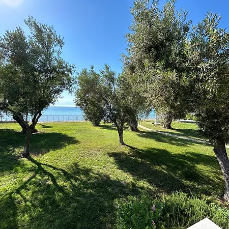 Villa Arhondula
